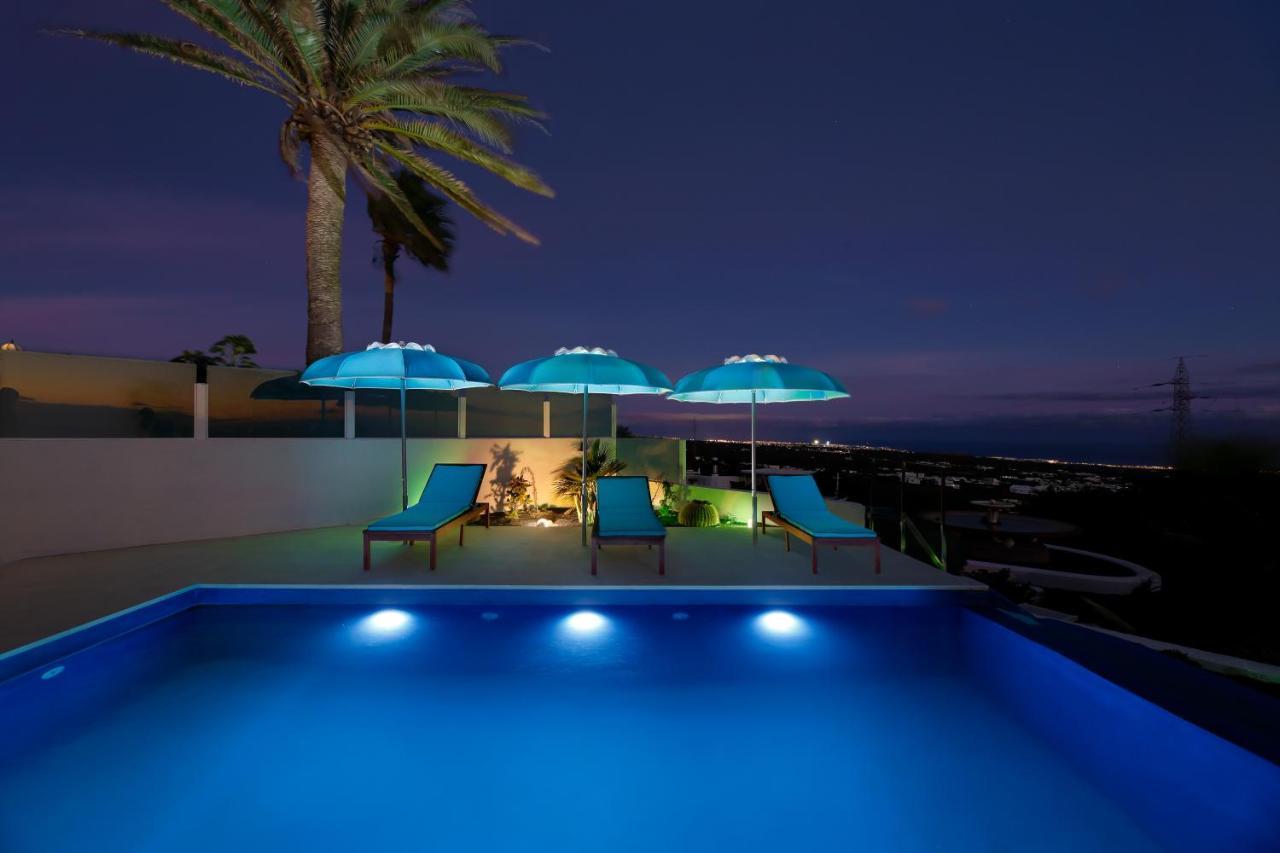 Infinity: Panoramic Sea Views & Private Heated Pool *