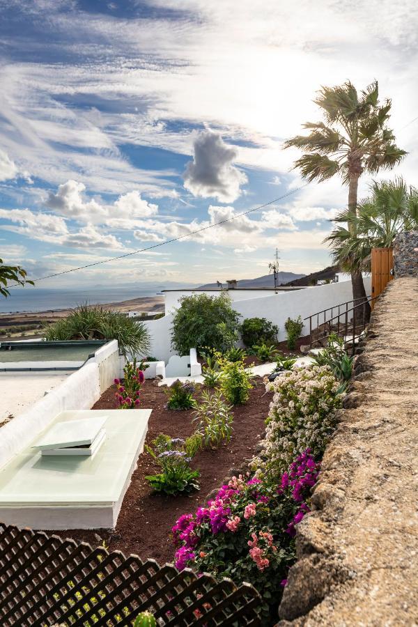 Infinity: Panoramic Sea Views & Private Heated Pool *