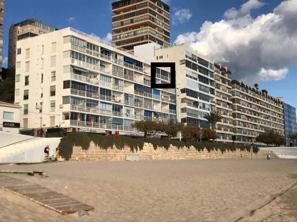 Apartment Los Fernandos, 1st Line Beachfront Poniente, 2 Bedroom Ocean Terrace Benidorm