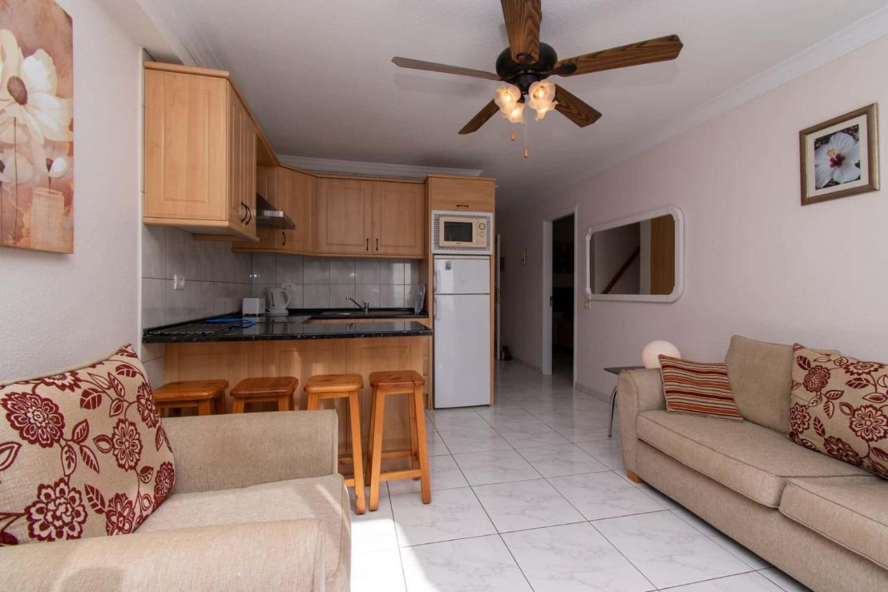Los Diamantes 2 Bed Los Cristianos (Tenerife)