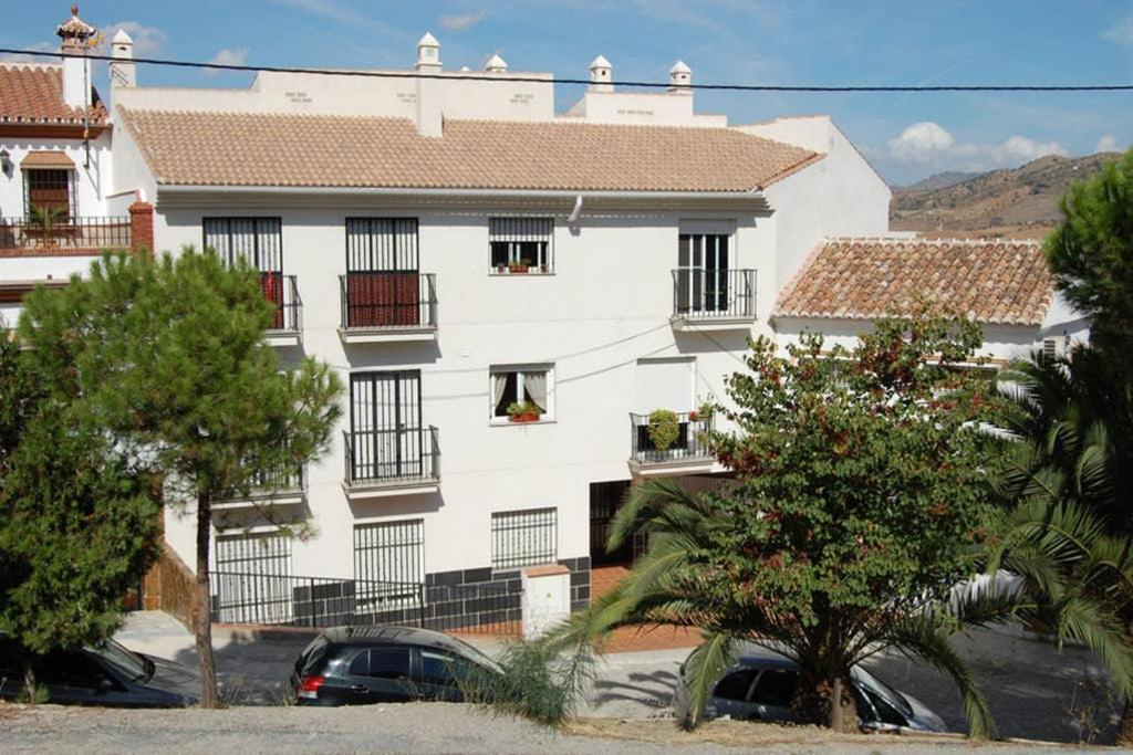 One Bedroom Penthouse Apartment *