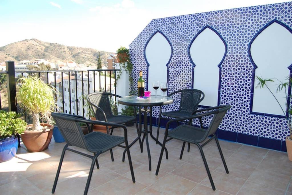 One Bedroom Penthouse Apartment *