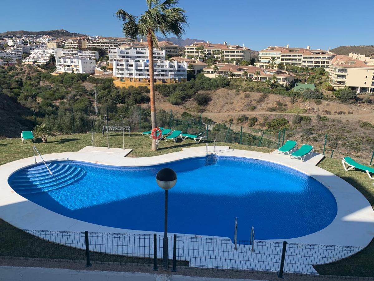 3 Bed Sleeps 6 In *