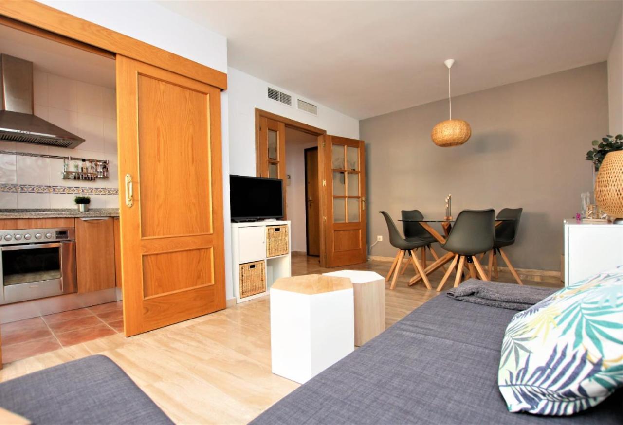 Beachfront La Jacaranda Apartamento Marbella