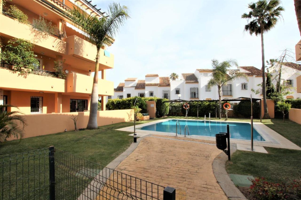 Beachfront La Jacaranda Apartamento