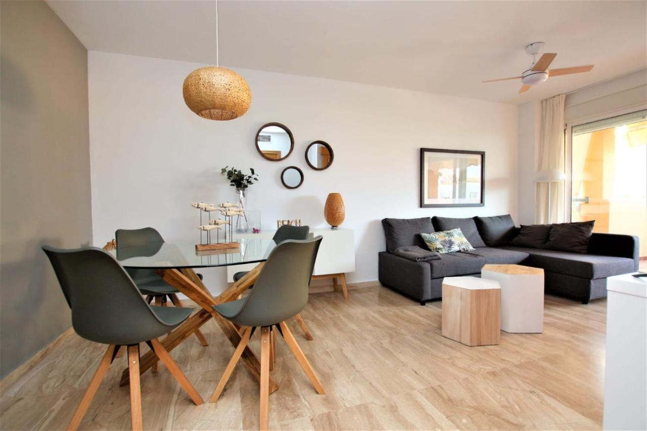 Beachfront La Jacaranda Apartamento Marbella