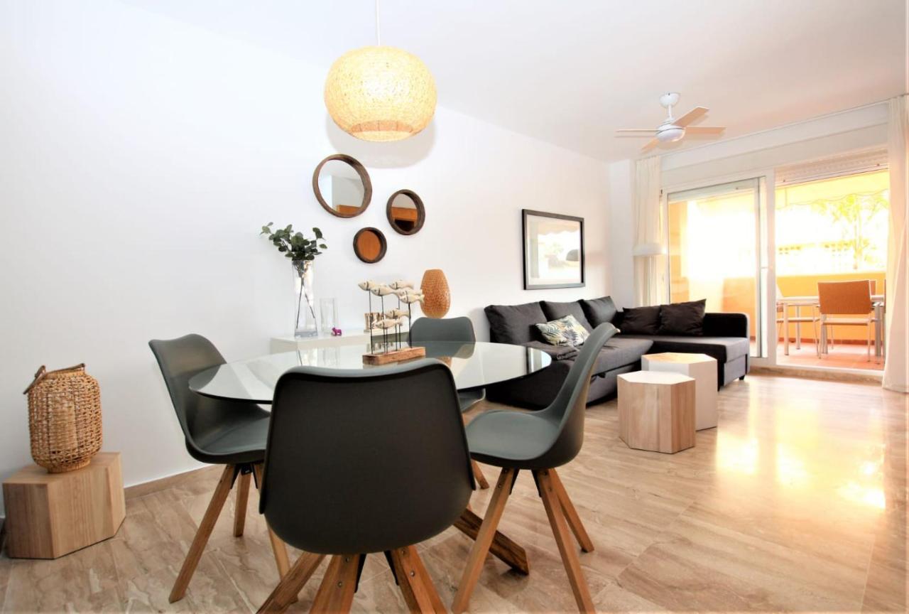 Beachfront La Jacaranda Apartamento *