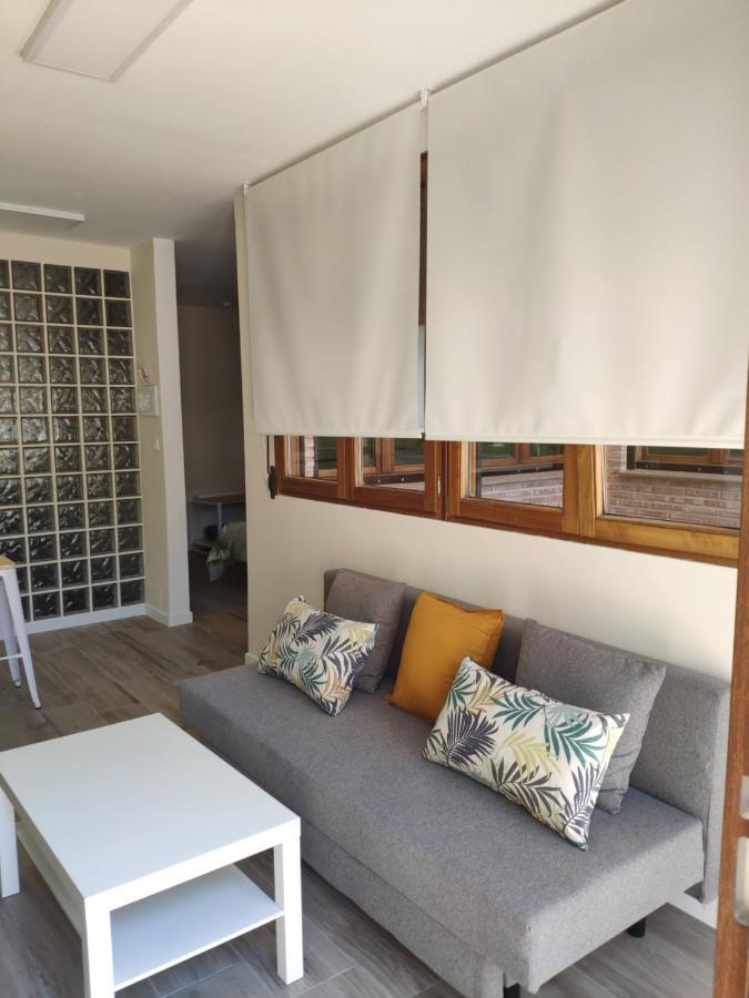 Toledoaloja - Estudio En Apartamento