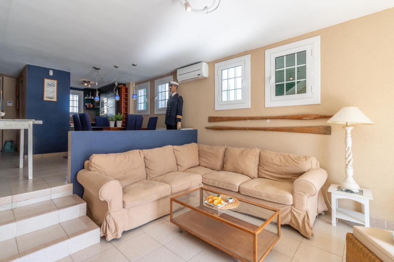 Сasa de vacaciones Goldhome - Currican - Casa Con Amarre, Terraza, Barbacoa, Wifi Ampuriabrava