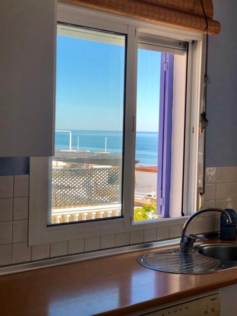 Casa En Primera Linea De Playa Con Vistas Al Mar Holiday home *