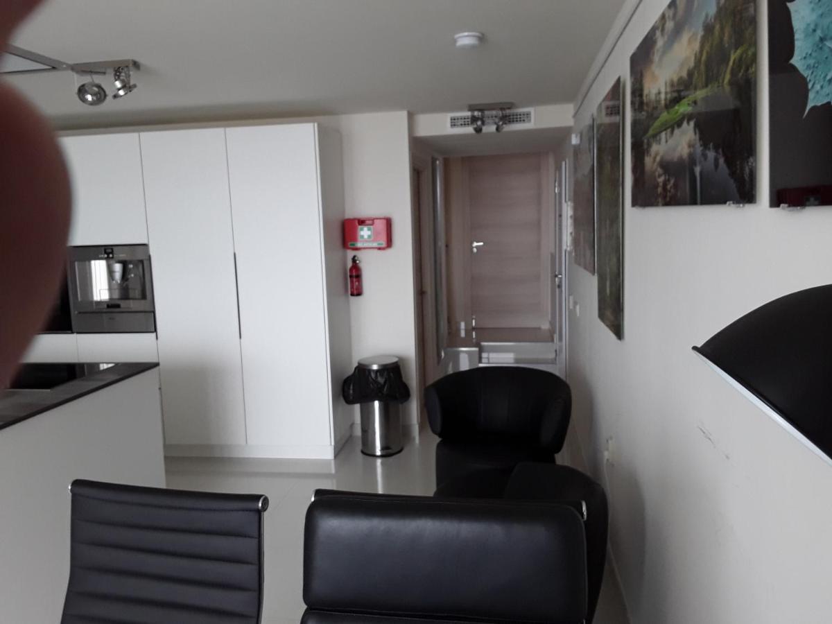 Front Port Line Sleeps 6 Marbella