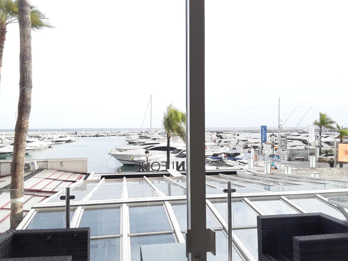 Front Port Line Sleeps 6 * Marbella