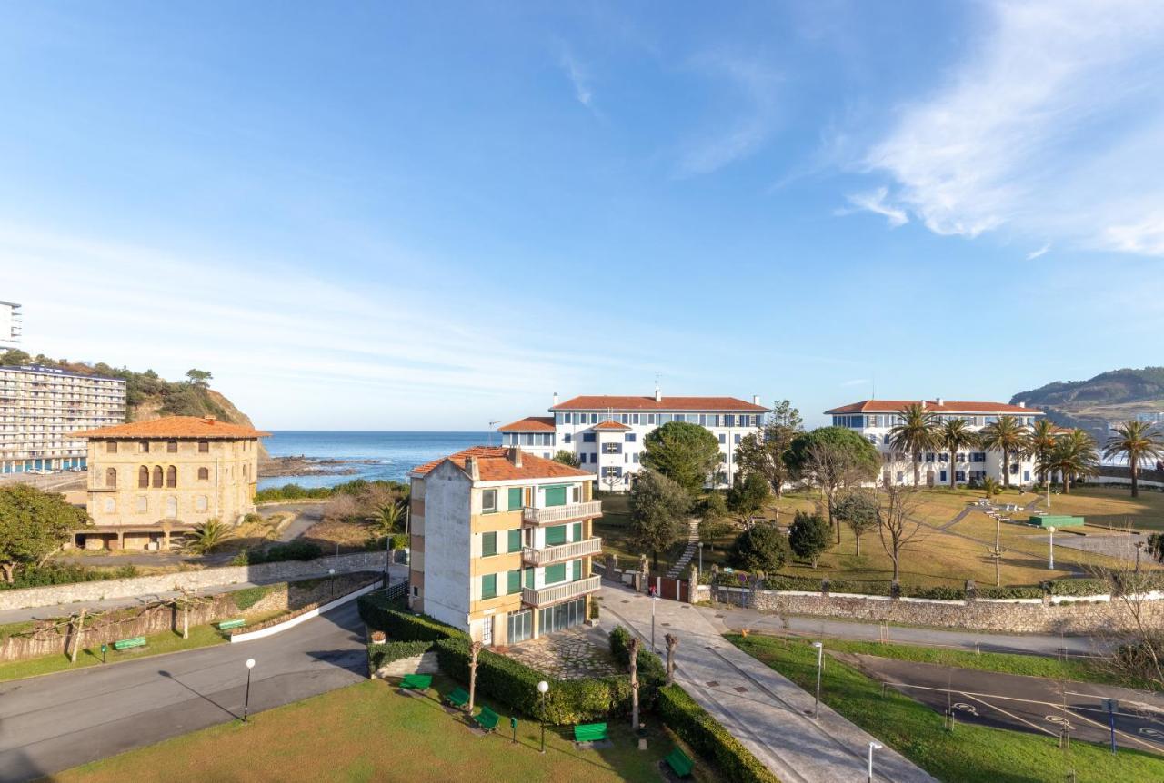 Beach Vii With Parking By Aston Bakio