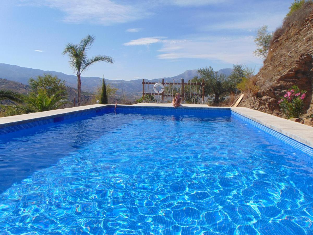 Aparthotel Nido Aguila Blanca *