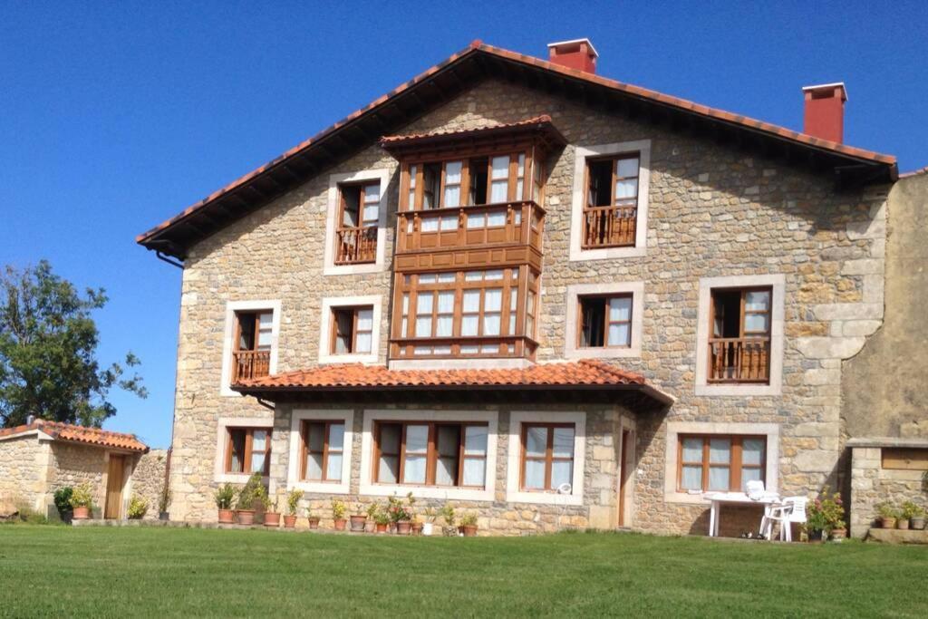 La Casona De La Bisa Colombres