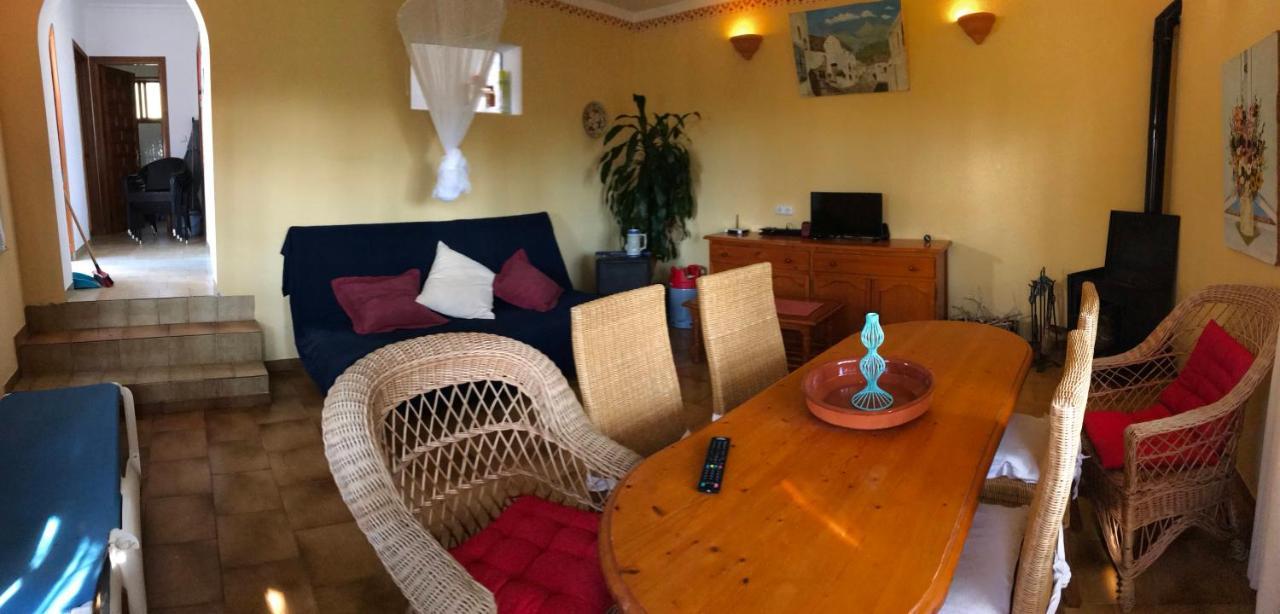 Las Flores Apartment