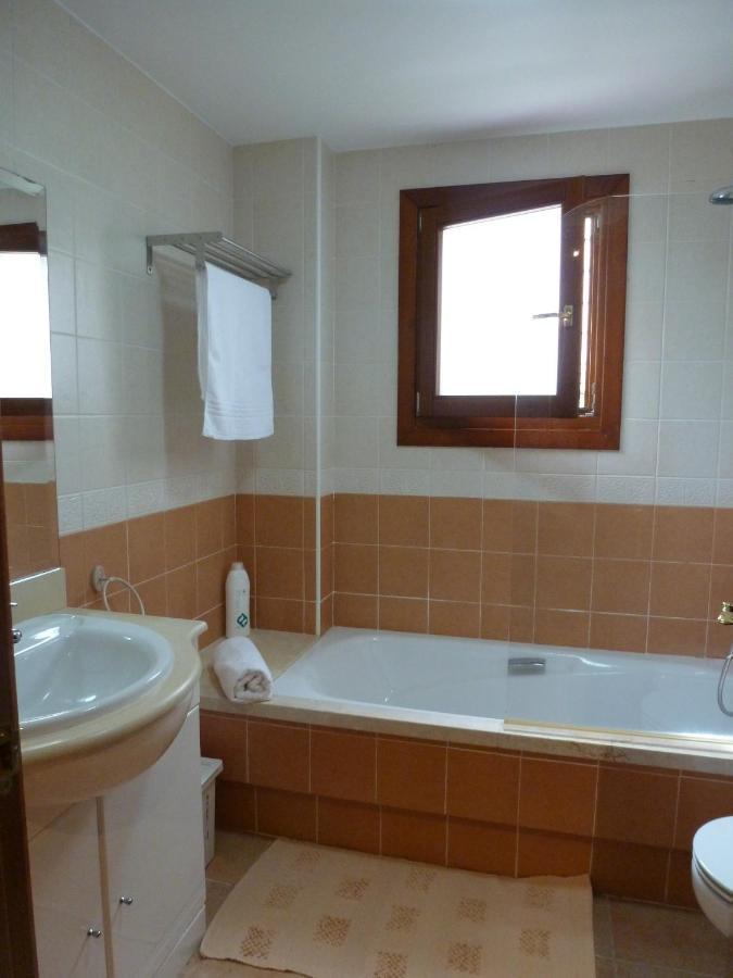 Beautiful In A Private Community. Apartamento
