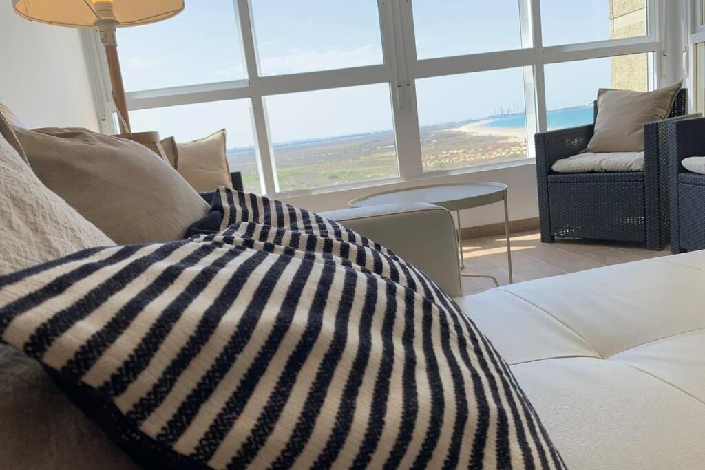 Simplyhosted Playa De Valdelagrana Apartamento El Puerto de Santa María
