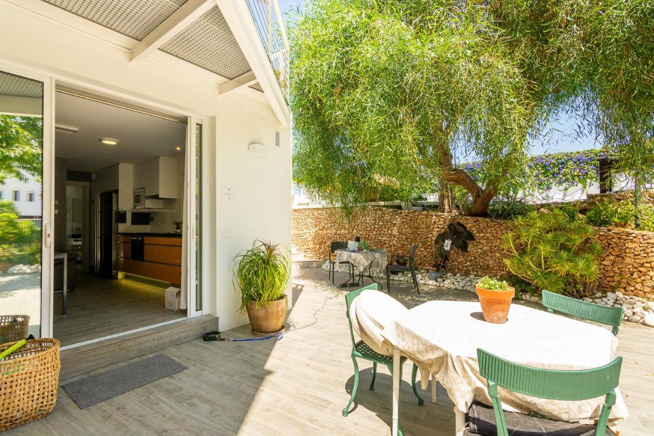 Con Piscina Privada En Calle Carabeo Villa *