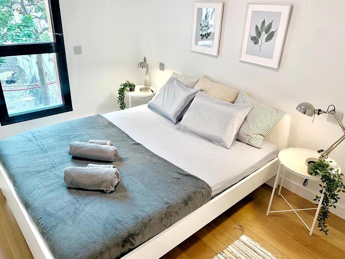 Deluxe Flat W Garage By Wave Holiday home