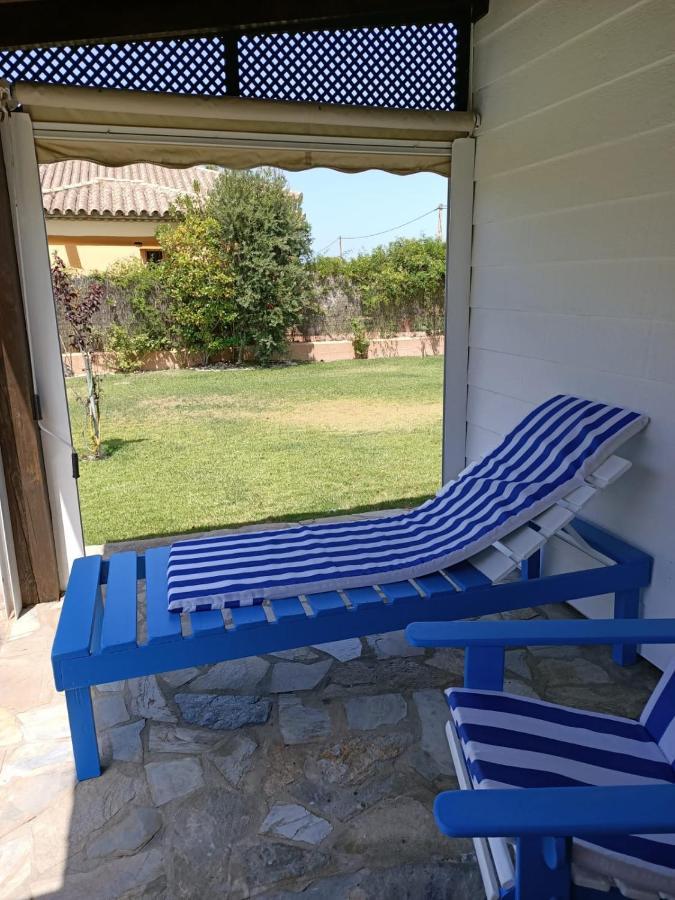 Ada Con Jardin Y Piscina Сasa de vacaciones