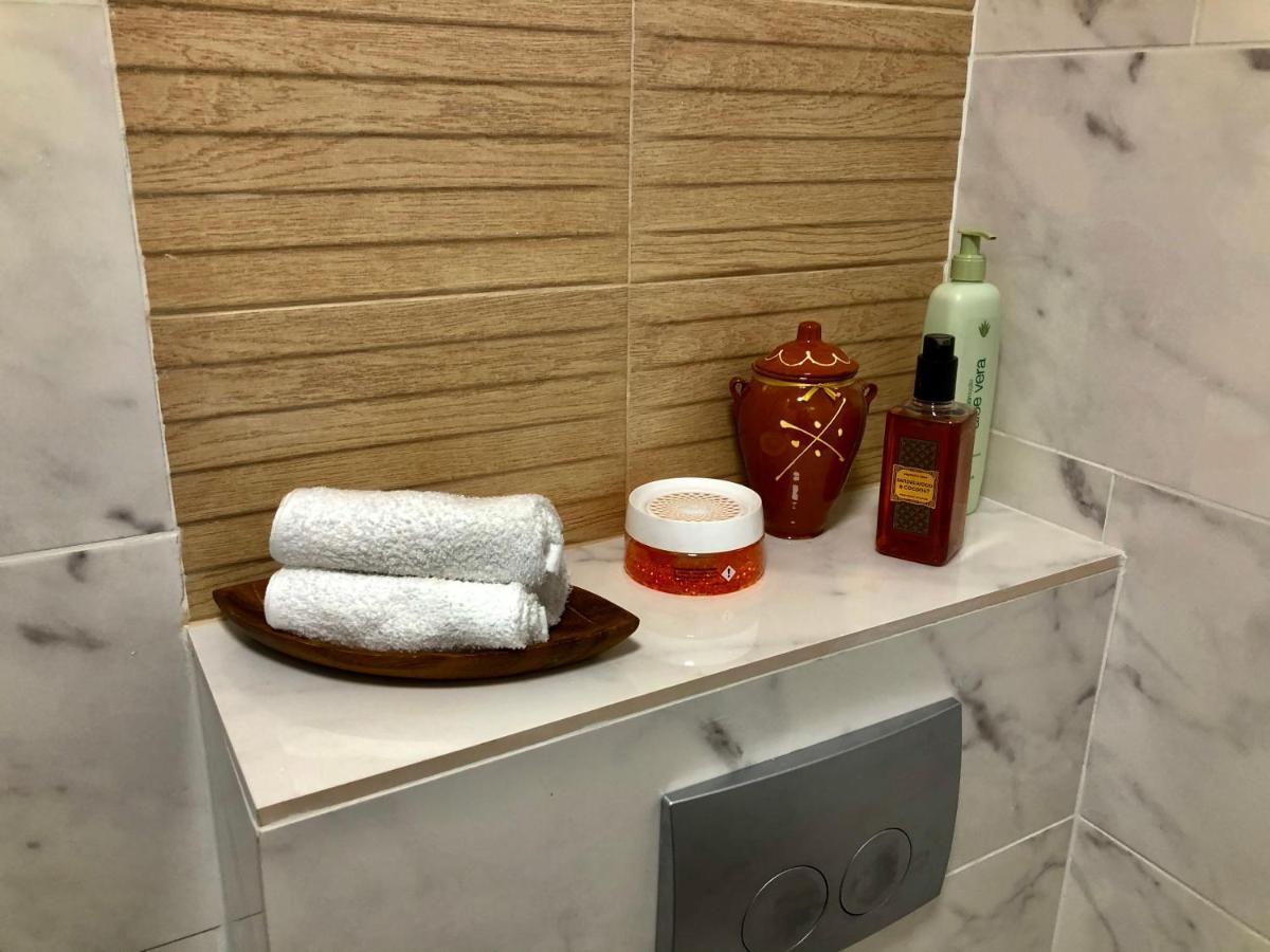 Pintoresca Habitacion, Piscina Climatizado Y Sauna *