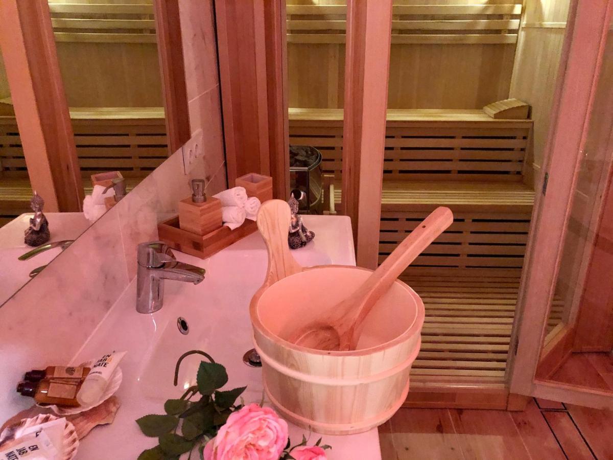 Pintoresca Habitacion, Piscina Climatizado Y Sauna Homestay