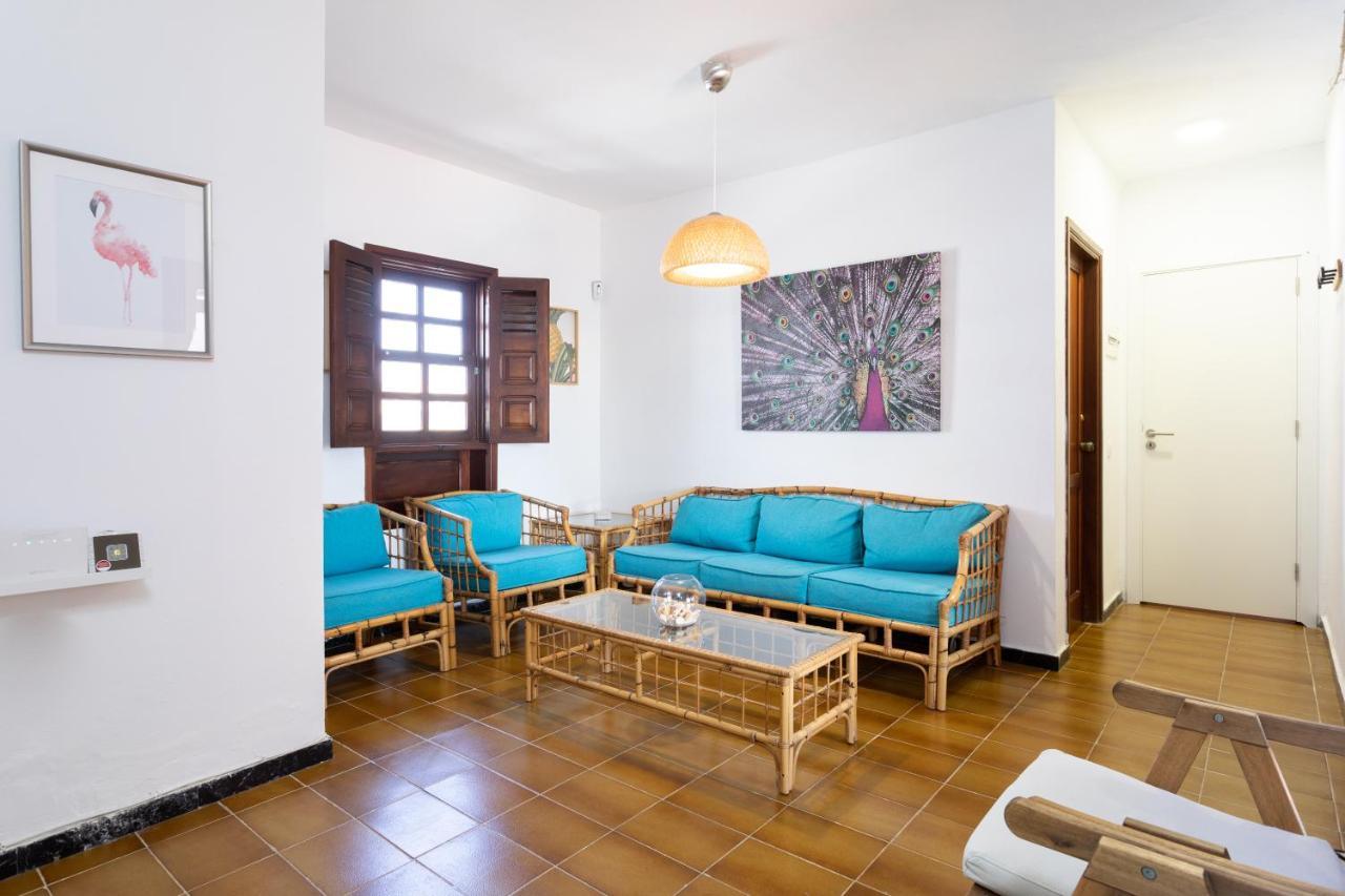 Home2book Stunning Sea Front House *