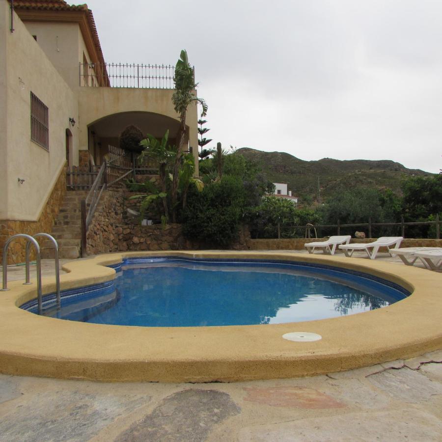 Villa Albarico Retreat Bedar