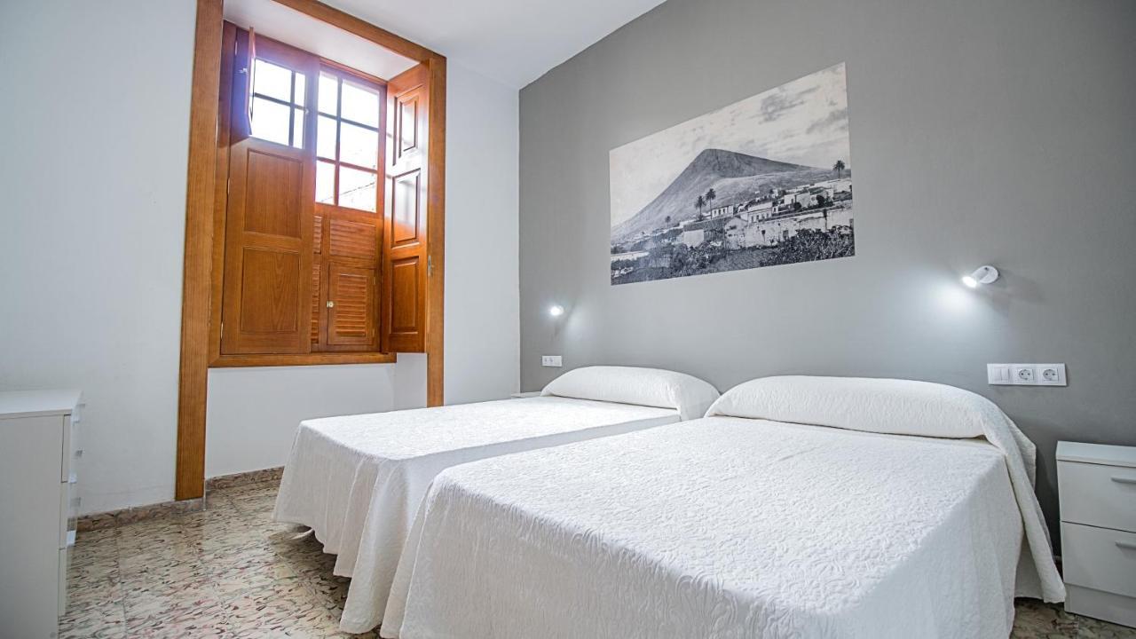 Casa De Dragos Galdar