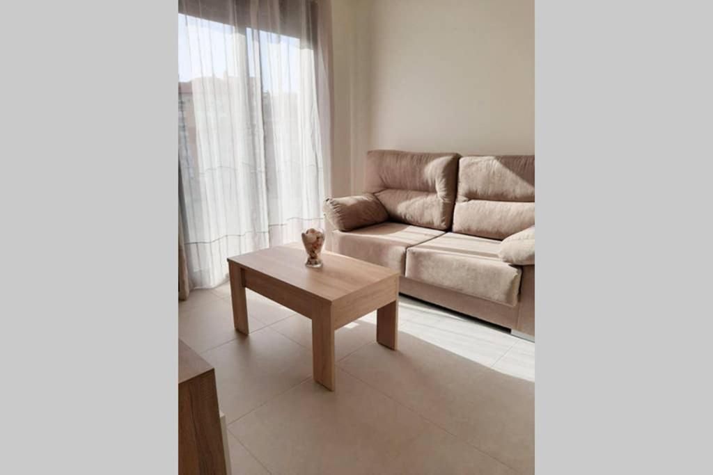 Apartamento New In The Center-terrace & Free Parking