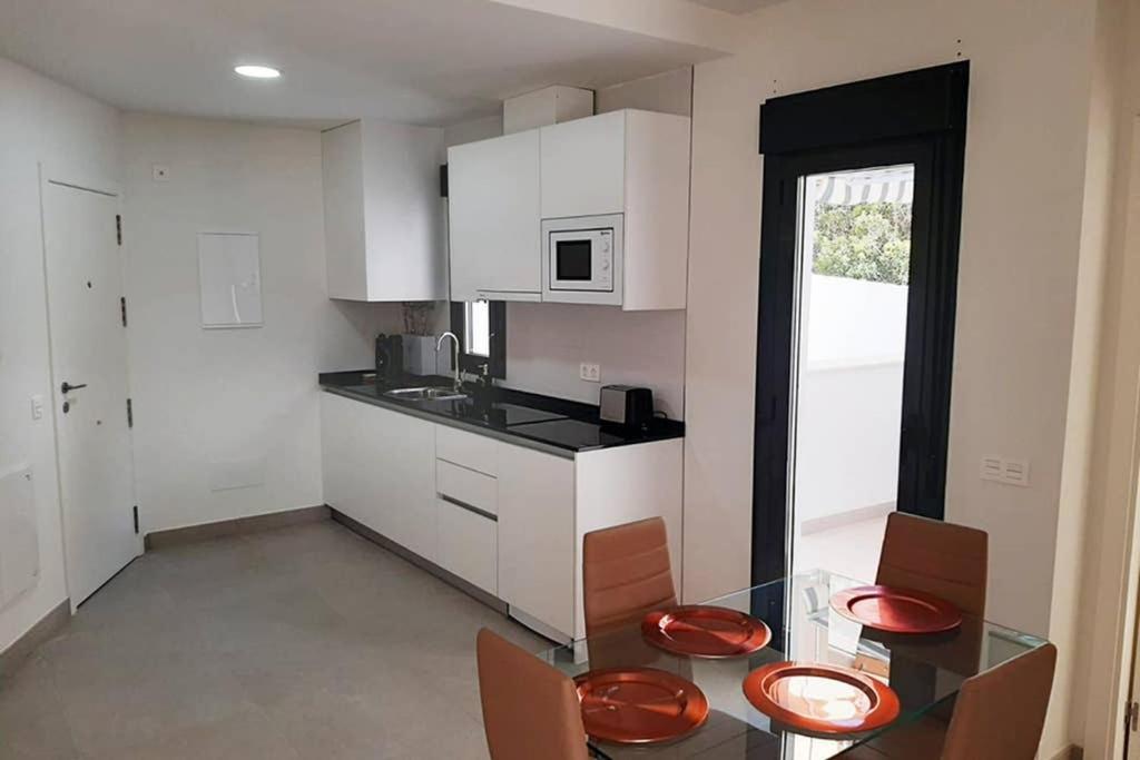 New In The Center-terrace & Free Parking Apartamento