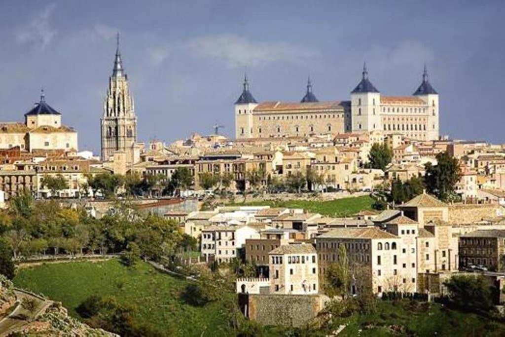 Apartment Toletvm Apartametos Turisticos *