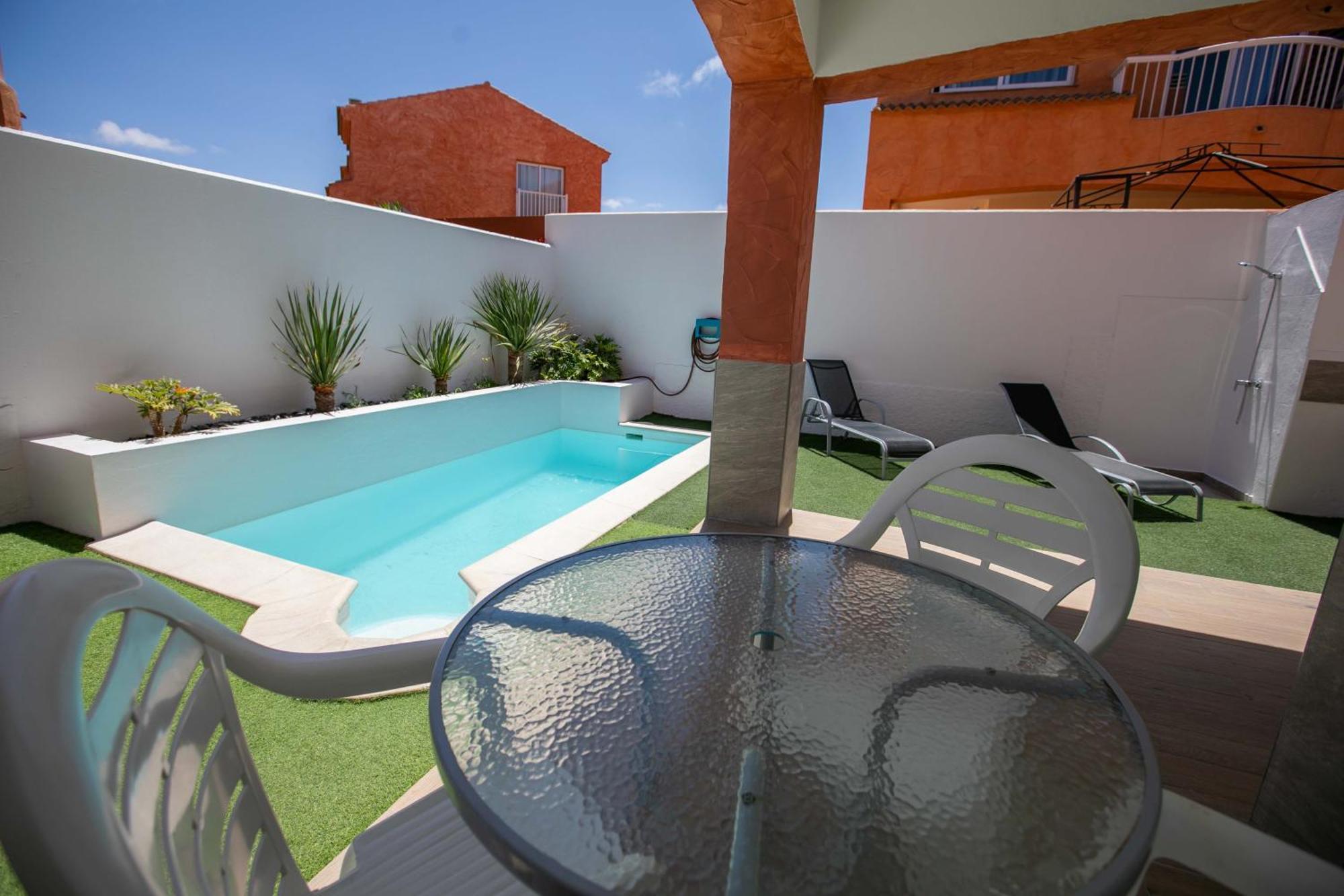 Casa Esther Villa