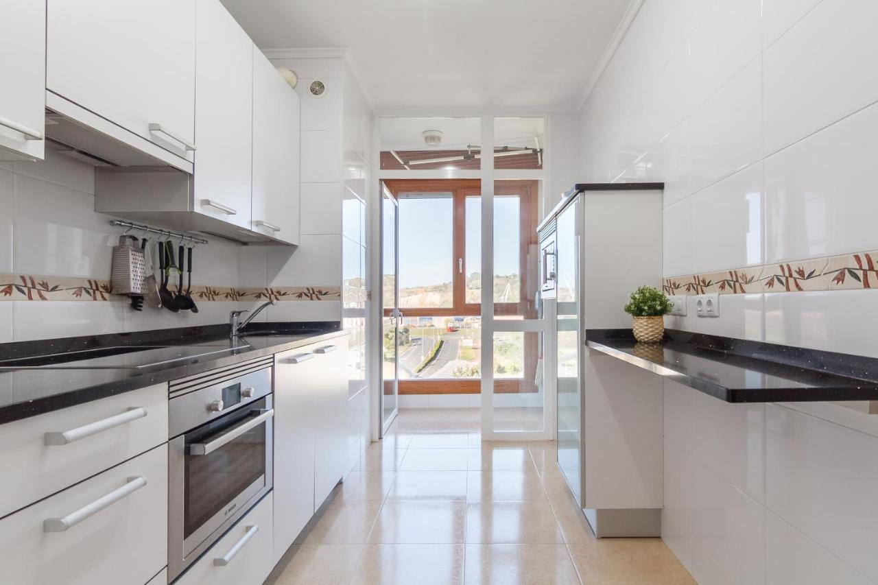 Apartamento Amplio Y Luminoso Sobre La Ría De Barakaldo