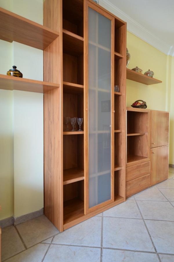 Colonial Apartment *