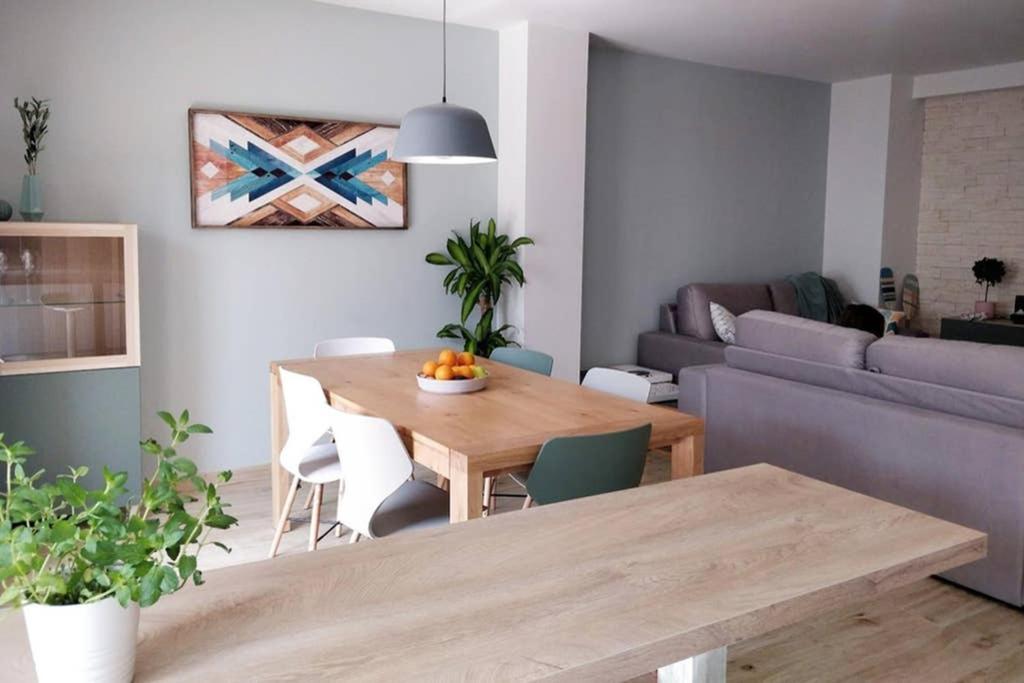 Apartment El Pescadito. Con Piscina In Costa Del Sol Estepona