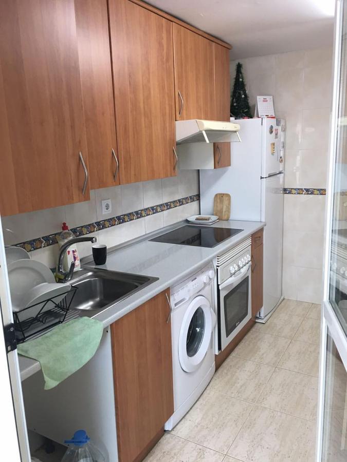 Residencial Aqua - La Pineda Homestay *