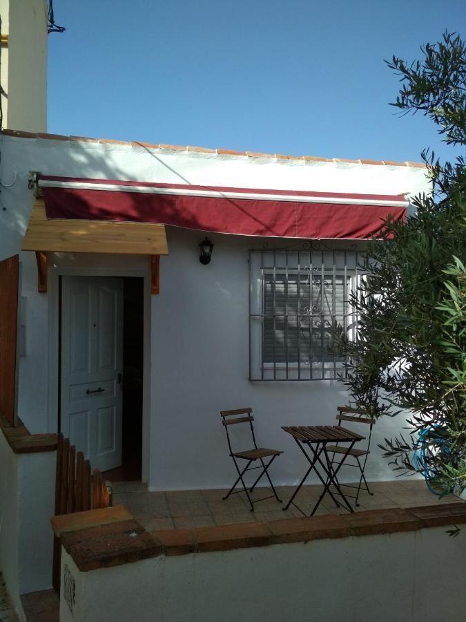 La Casita De La Maestra * Torre de Benagalbon