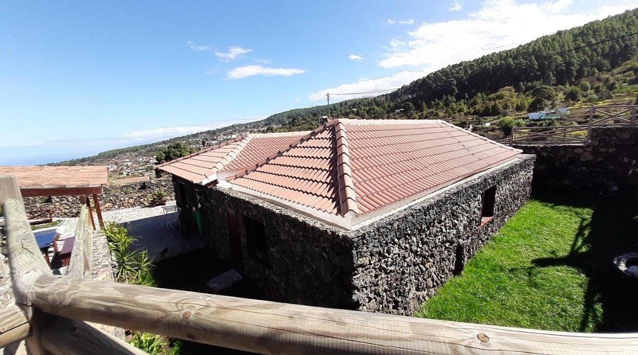 Guinderos Country house *