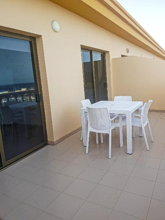 Con Maravillosas Vistas En Primera Línea Apartamento *
