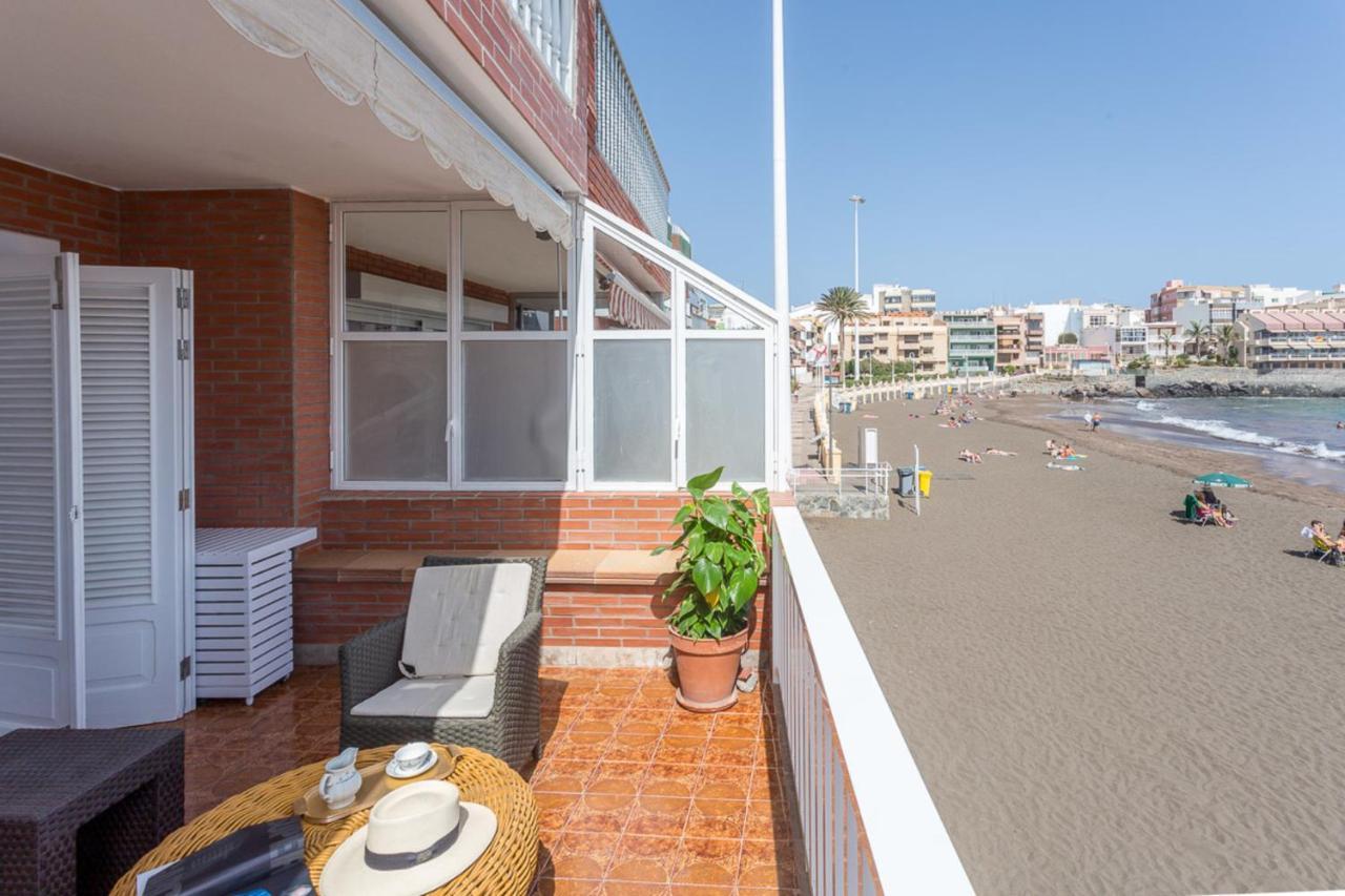 Apartamento With Terrace On The Beachfront Salinetas