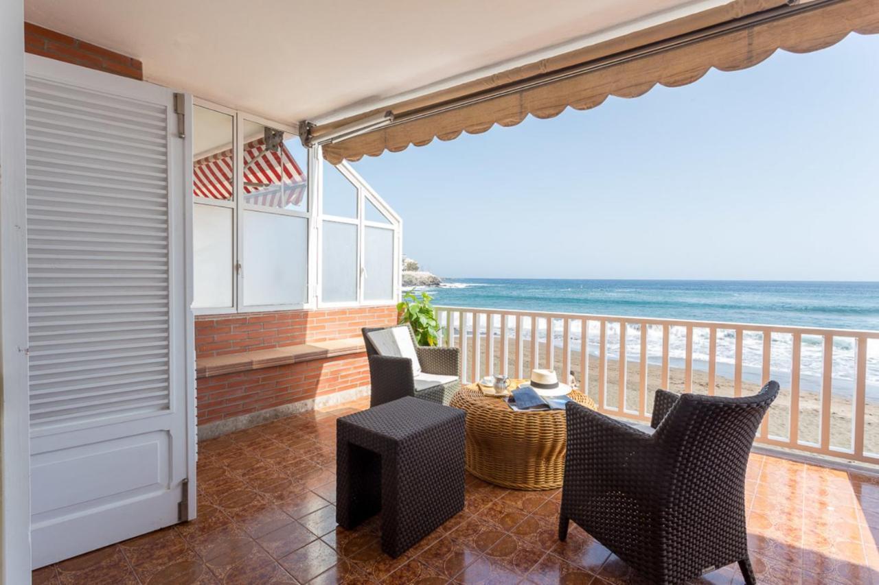 Apartamento With Terrace On The Beachfront
