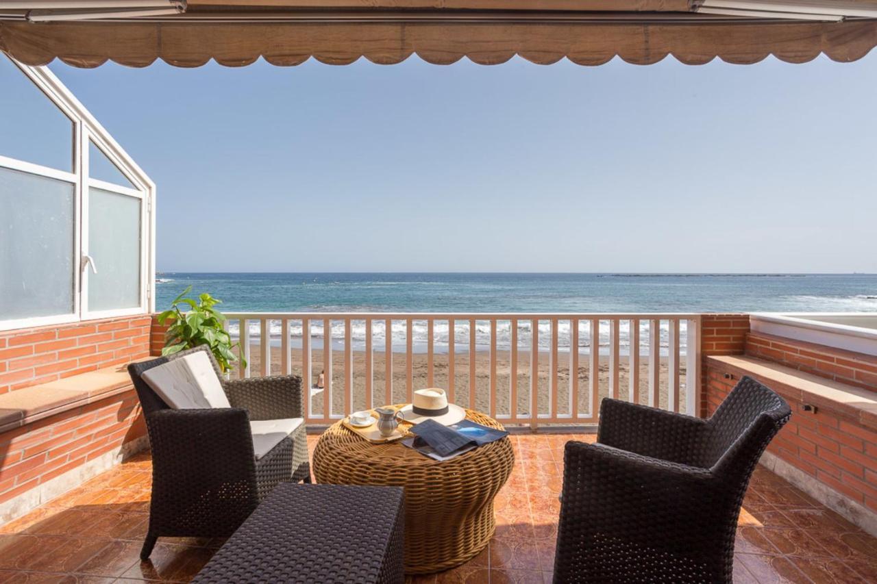 With Terrace On The Beachfront Apartamento *