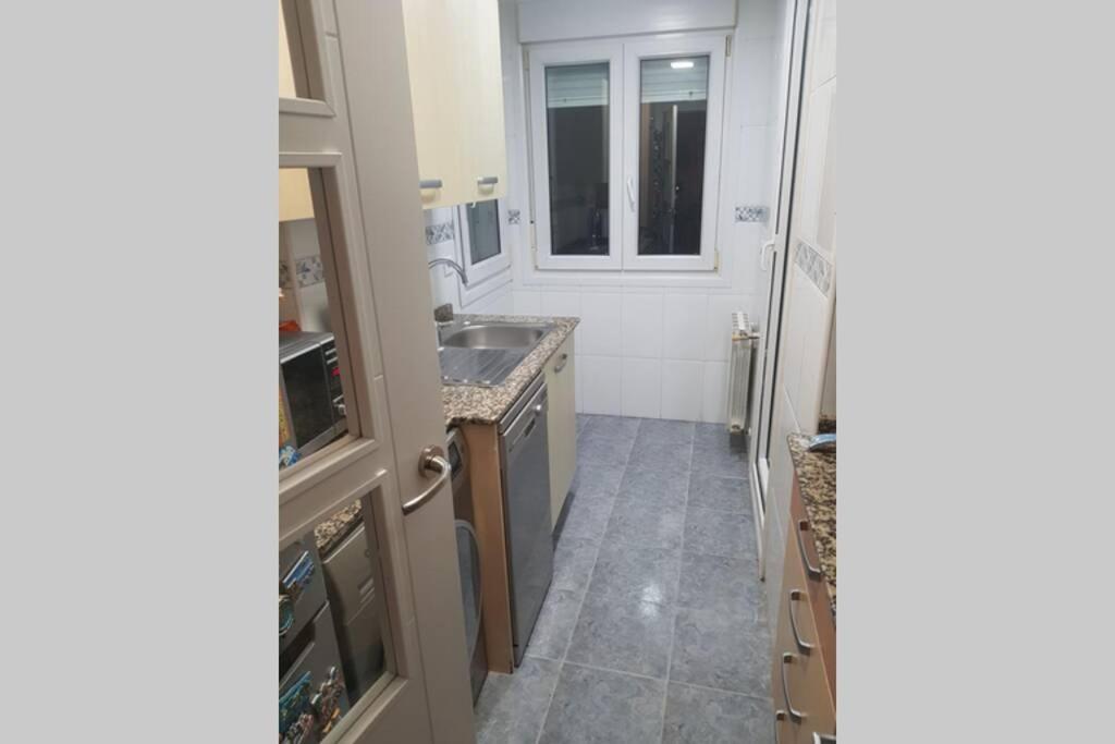 Coqueto ático Con Terraza Apartamento El Astillero