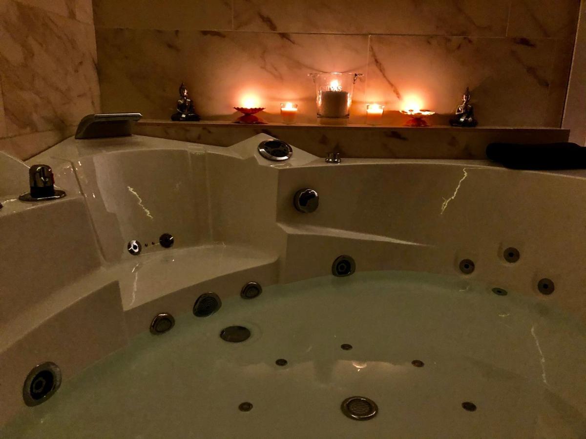 Pintoresca Habitacion, Piscina Climatizado Y Sauna Homestay Massanet De La Selva