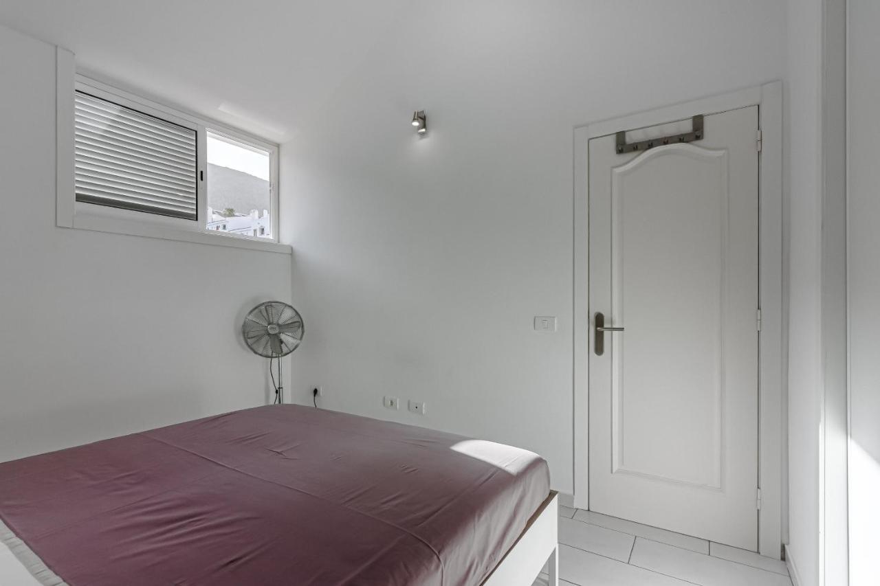 Sea View Cristianos Pool Modern Poolbar Apartamento *