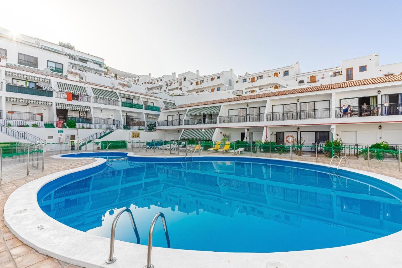 Sea View Cristianos Pool Modern Poolbar *