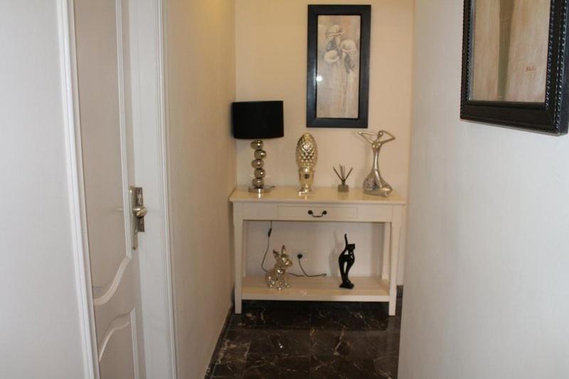 Seaview Apartment *
