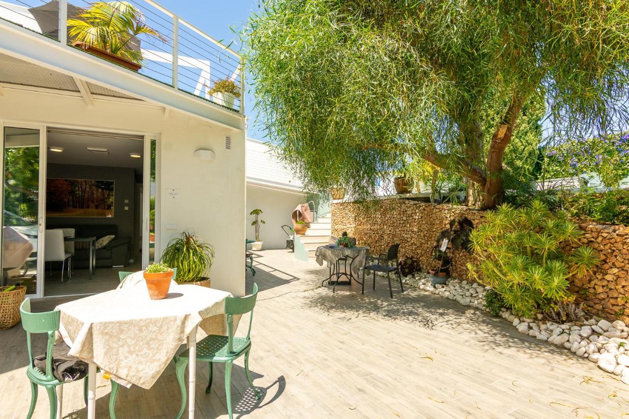 Con Piscina Privada En Calle Carabeo Villa *